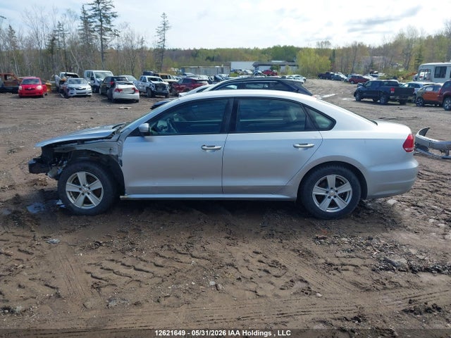 2013 Volkswagen Passat 2.5l Trendline მანქანა იყიდება აუქციონზე, vin: 1VWAH7A31DC045755, აუქციონის ნომერი: 12621649