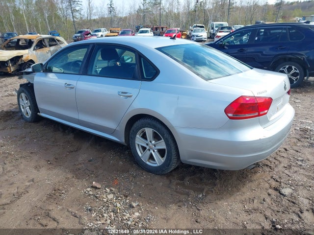 2013 Volkswagen Passat 2.5l Trendline მანქანა იყიდება აუქციონზე, vin: 1VWAH7A31DC045755, აუქციონის ნომერი: 12621649