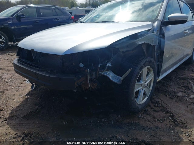 2013 Volkswagen Passat 2.5l Trendline მანქანა იყიდება აუქციონზე, vin: 1VWAH7A31DC045755, აუქციონის ნომერი: 12621649