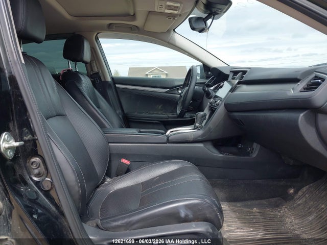 Продажа на аукционе авто 2016 Honda Civic Touring, vin: 2HGFC1F94GH105936, номер лота: 12621699