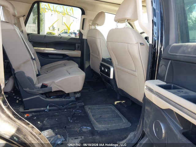 Ford Expedition Limited 2023 1FMJU2A80PEA35316 Image 8
