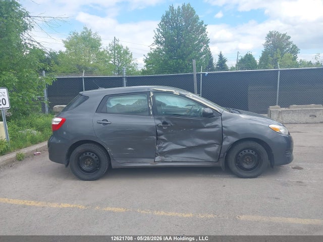 2010 Toyota Matrix მანქანა იყიდება აუქციონზე, vin: 2T1KU4EE3AC494810, აუქციონის ნომერი: 12621708