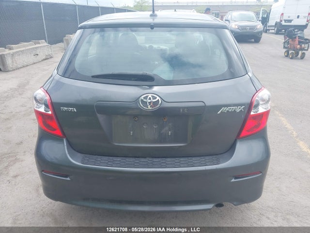 2010 Toyota Matrix მანქანა იყიდება აუქციონზე, vin: 2T1KU4EE3AC494810, აუქციონის ნომერი: 12621708