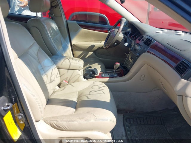 Продажа на аукционе авто 2002 Lexus Es 300, vin: JTHBF30G425007625, номер лота: 12621716