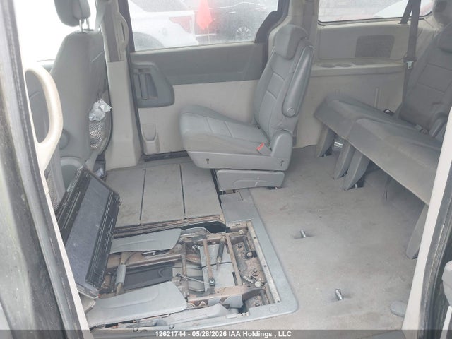 Продажа на аукционе авто 2010 Dodge Grand Caravan Se, vin: 2D4RN4DE9AR396073, номер лота: 12621744