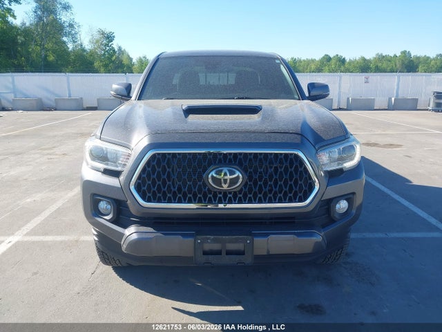5TFDZ5BN6JX029315 Toyota Tacoma