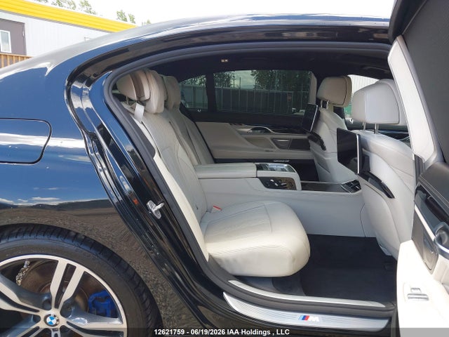 BMW 750 Xi 2016 WBA7F2C5XGG417737 Image 8