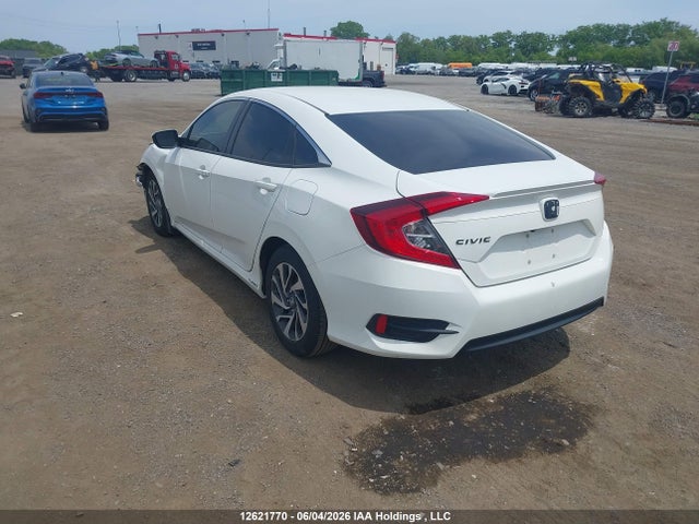 Honda Civic Lx 2018 2HGFC2F60JH015797 Image 3