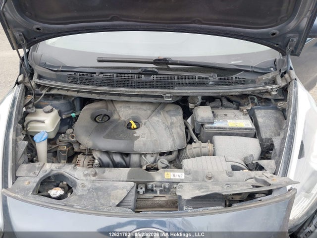 12621782 :رقم المزاد ، KNAHT8A34F7090770 vin ، 2015 Kia Rondo مزاد بيع