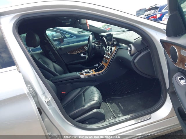 2015 Mercedes-benz C 300 4matic მანქანა იყიდება აუქციონზე, vin: 55SWF4KB1FU010530, აუქციონის ნომერი: 12621810