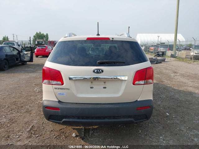 12621855 :رقم المزاد ، 5XYKTCA14BG043911 vin ، 2011 Kia Sorento Lx مزاد بيع