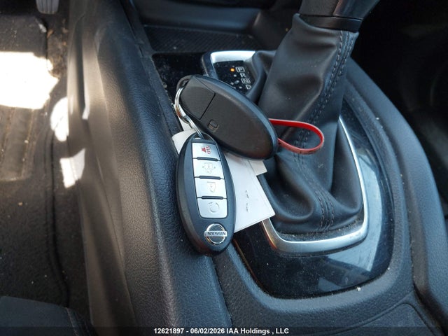 Продаж на аукціоні авто 2017 Nissan Rogue S/sl Platinum/sv, vin: 5N1AT2MVXHC819679, номер лоту: 12621897