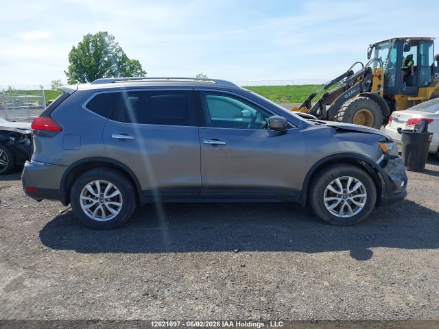 Продаж на аукціоні авто 2017 Nissan Rogue S/sl Platinum/sv, vin: 5N1AT2MVXHC819679, номер лоту: 12621897