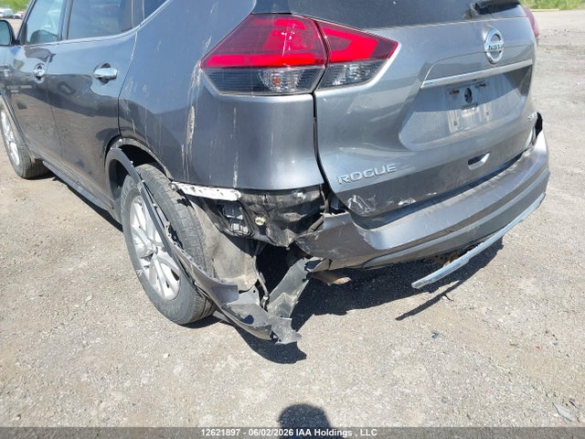 Продаж на аукціоні авто 2017 Nissan Rogue S/sl Platinum/sv, vin: 5N1AT2MVXHC819679, номер лоту: 12621897