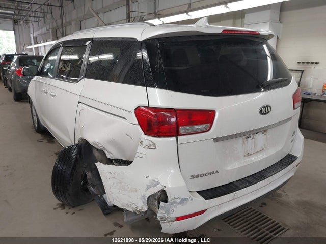 KNDMB5C15G6122678 KIA Sedona