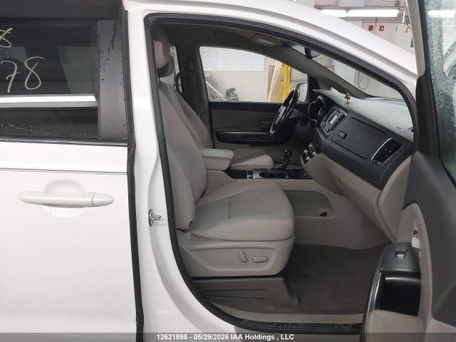 KNDMB5C15G6122678 KIA Sedona