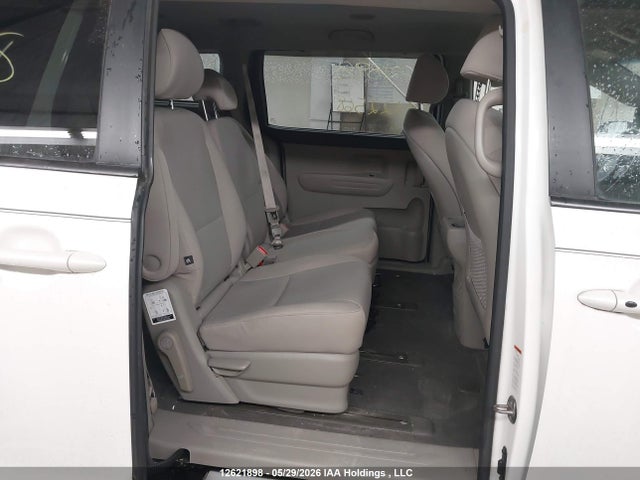 KNDMB5C15G6122678 KIA Sedona