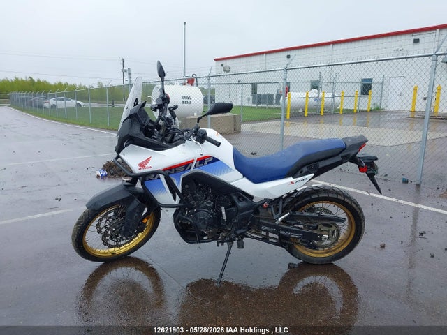 2025 Honda Xl750 მანქანა იყიდება აუქციონზე, vin: JH2RD1727SK000200, აუქციონის ნომერი: 12621903