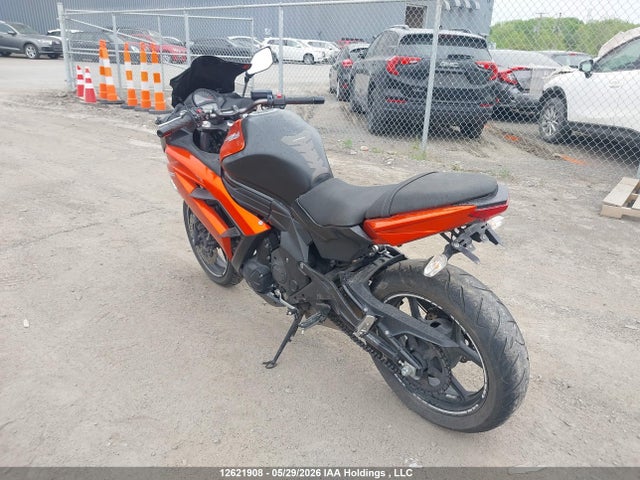 2014 Kawasaki Ex650 F მანქანა იყიდება აუქციონზე, vin: JKAEXEF1XEDA17903, აუქციონის ნომერი: 12621908