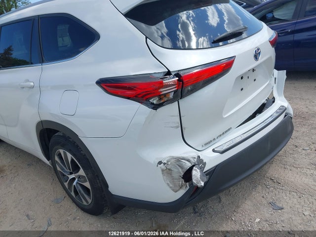 2023 Toyota Highlander Hybrid Hybrid მანქანა იყიდება აუქციონზე, vin: 5TDKBRCHXPS589526, აუქციონის ნომერი: 12621919
