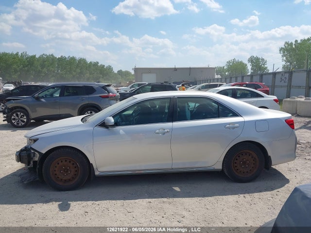 2014 Toyota Camry Le მანქანა იყიდება აუქციონზე, vin: 4T1BF1FK5EU857559, აუქციონის ნომერი: 12621922