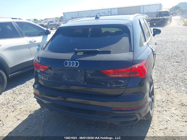 12621923 :رقم المزاد ، WA1EECF34R1105555 vin ، 2024 Audi Q3 مزاد بيع