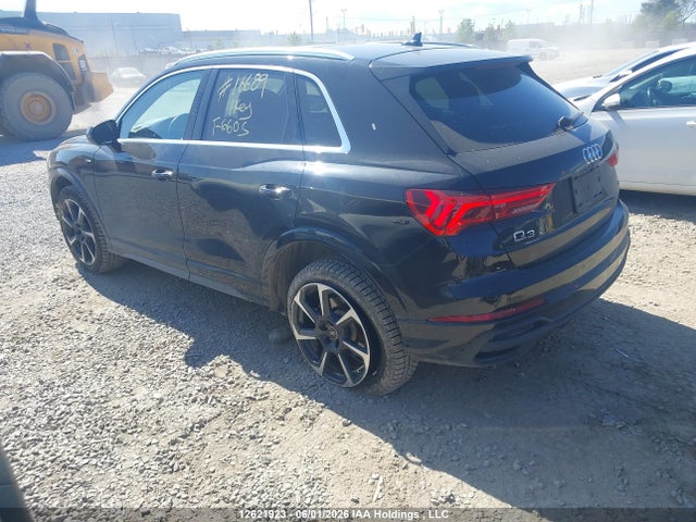 12621923 :رقم المزاد ، WA1EECF34R1105555 vin ، 2024 Audi Q3 مزاد بيع
