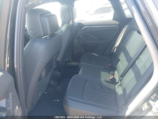 12621923 :رقم المزاد ، WA1EECF34R1105555 vin ، 2024 Audi Q3 مزاد بيع