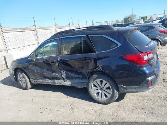 12621925 :رقم المزاد ، 4S4BSDDC9J3370857 vin ، 2018 Subaru Outback 2.5i Premium مزاد بيع