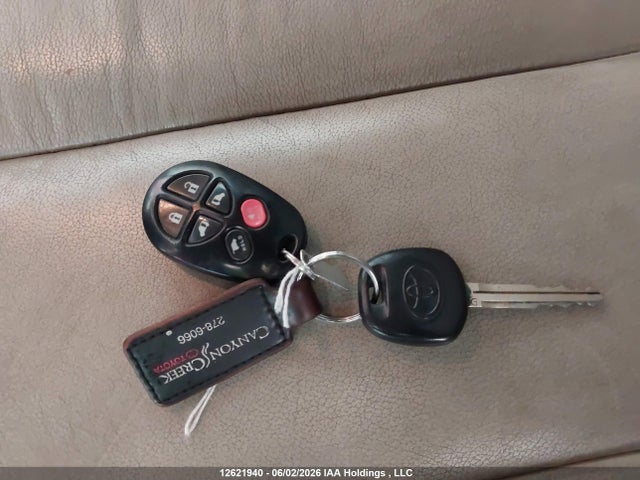 12621940 :رقم المزاد ، 5TDDK3DC3CS045761 vin ، 2012 Toyota Sienna Xle/limited مزاد بيع