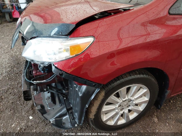 12621940 :رقم المزاد ، 5TDDK3DC3CS045761 vin ، 2012 Toyota Sienna Xle/limited مزاد بيع