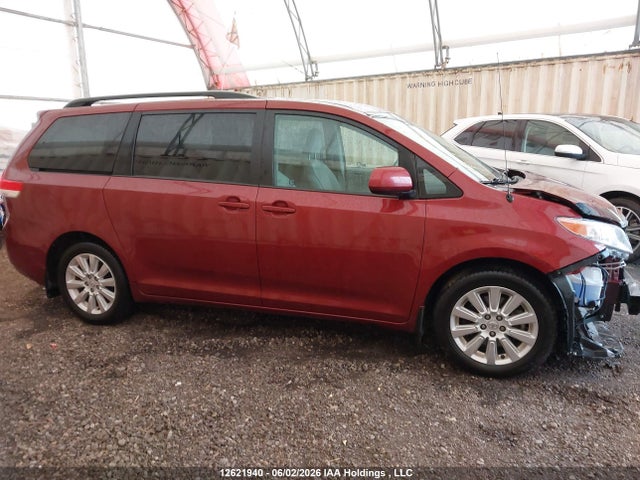 12621940 :رقم المزاد ، 5TDDK3DC3CS045761 vin ، 2012 Toyota Sienna Xle/limited مزاد بيع
