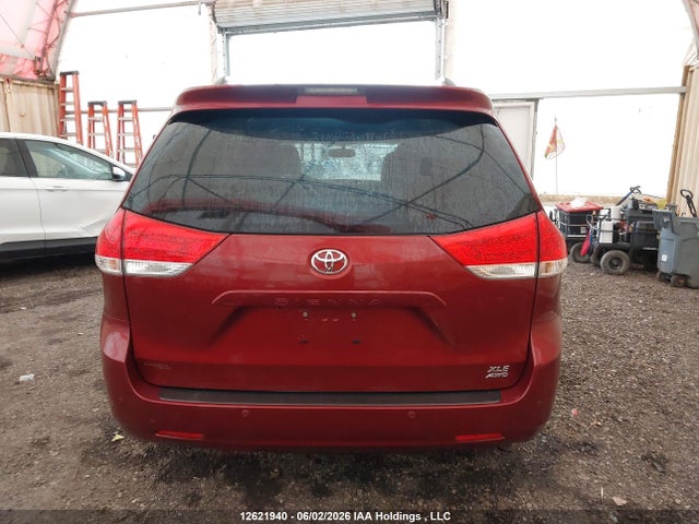 12621940 :رقم المزاد ، 5TDDK3DC3CS045761 vin ، 2012 Toyota Sienna Xle/limited مزاد بيع