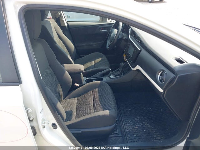 12621946 :رقم المزاد ، JTNKARJE9JJ569618 vin ، 2018 Toyota Corolla Im مزاد بيع