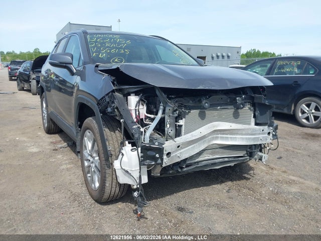 2025 Toyota Rav4 Xle მანქანა იყიდება აუქციონზე, vin: 2T3R1RFV1SC556135, აუქციონის ნომერი: 12621956