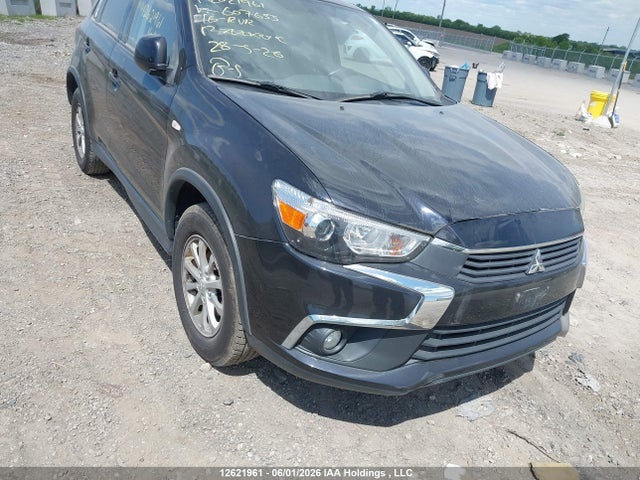 JA4AJ3AU8GZ607655 Mitsubishi RVR SE