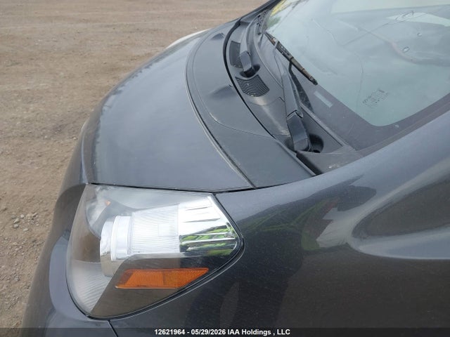 Scion IQ 2014 JTNJJXB00EJ026635 Image 12