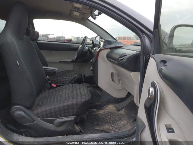 Scion IQ 2014 JTNJJXB00EJ026635 Image 5