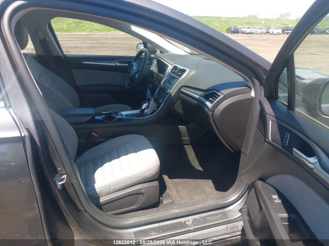 Продажа на аукционе авто 2015 Ford Fusion S, vin: 3FA6P0G73FR187225, номер лота: 12622012