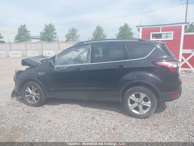 12622013 :رقم المزاد ، 1FMCU0GD1JUC91446 vin ، 2018 Ford Escape Se مزاد بيع