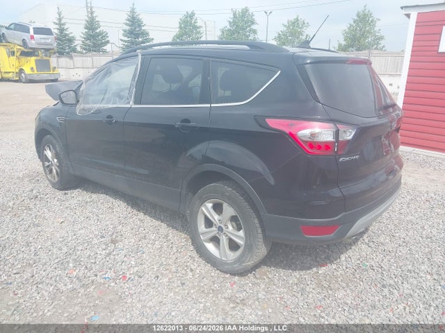 12622013 :رقم المزاد ، 1FMCU0GD1JUC91446 vin ، 2018 Ford Escape Se مزاد بيع
