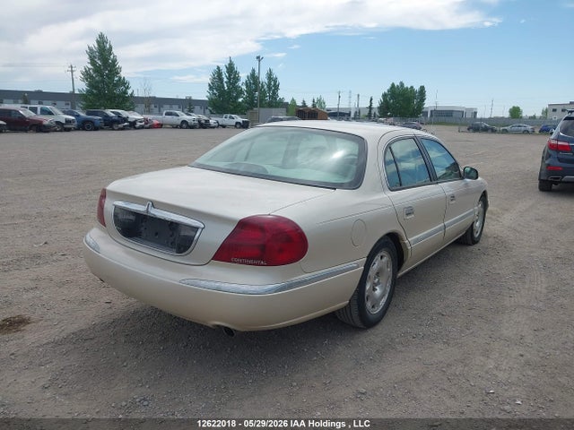 12622018 :رقم المزاد ، 1LNHM97V4XY640104 vin ، 1999 Lincoln Continental مزاد بيع