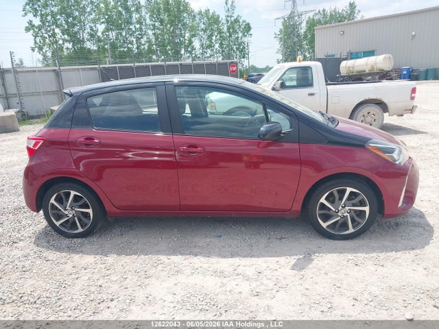 12622043 :رقم المزاد ، VNKKTUD39JA100001 vin ، 2018 Toyota Yaris L/le/se مزاد بيع