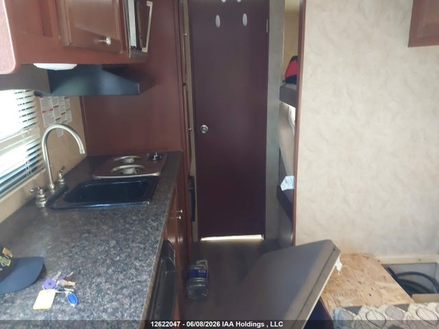 5ZT2CWFC2F5107372 Coachmen Clipper 106 Sport Sport
