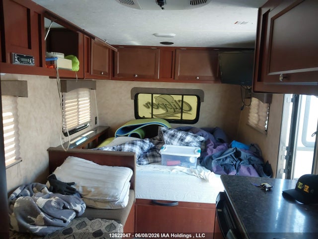 5ZT2CWFC2F5107372 Coachmen Clipper 106 Sport Sport