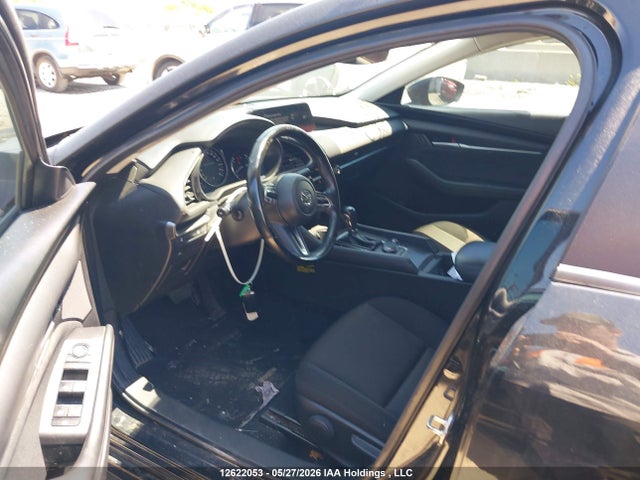 Mazda 3 Preferred 2021 JM1BPACL3M1350352 Image 16