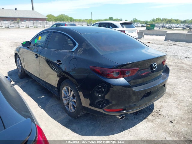 Mazda 3 Preferred 2021 JM1BPACL3M1350352 Image 3