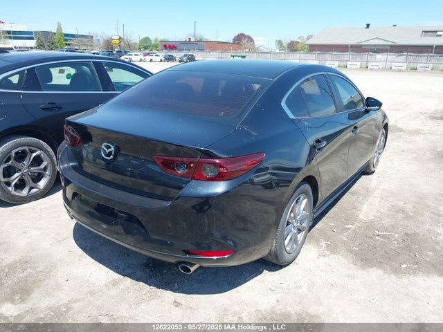 Mazda 3 Preferred 2021 JM1BPACL3M1350352 Image 4