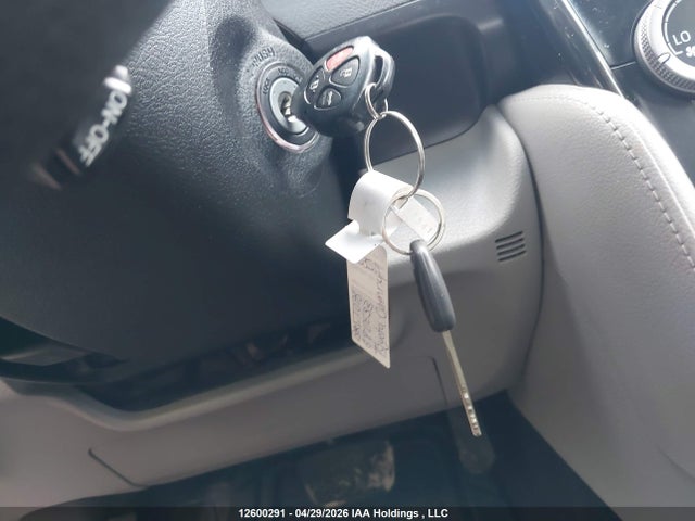 2013 Toyota Camry Le მანქანა იყიდება აუქციონზე, vin: 4T1BF1FKXDU672633, აუქციონის ნომერი: 12600291