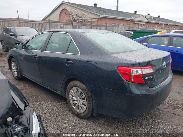 2013 Toyota Camry Le მანქანა იყიდება აუქციონზე, vin: 4T1BF1FKXDU672633, აუქციონის ნომერი: 12600291
